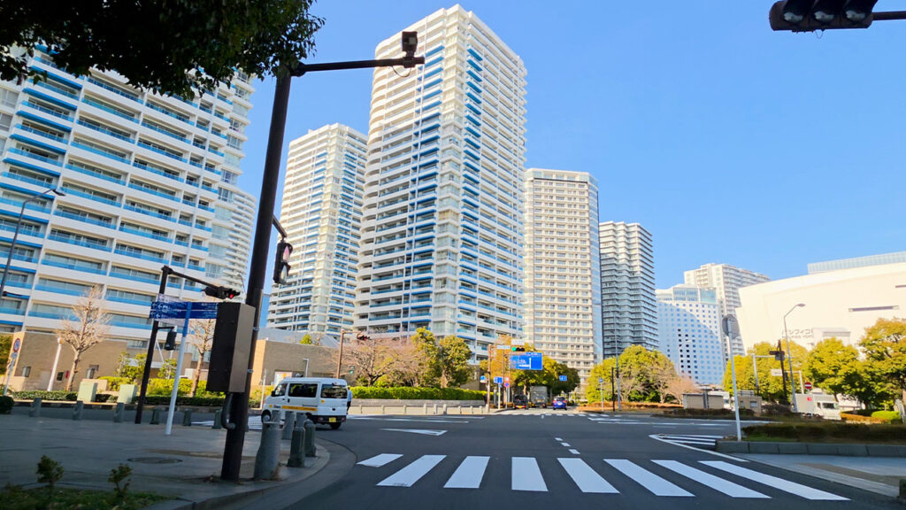 横浜銀行 駐車場入口までの走行ルート起点（みなとみらい）