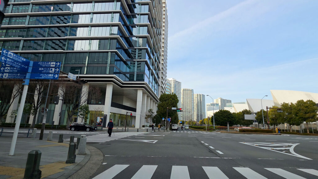 パシフィコ横浜前交差点付近の通過ポイント