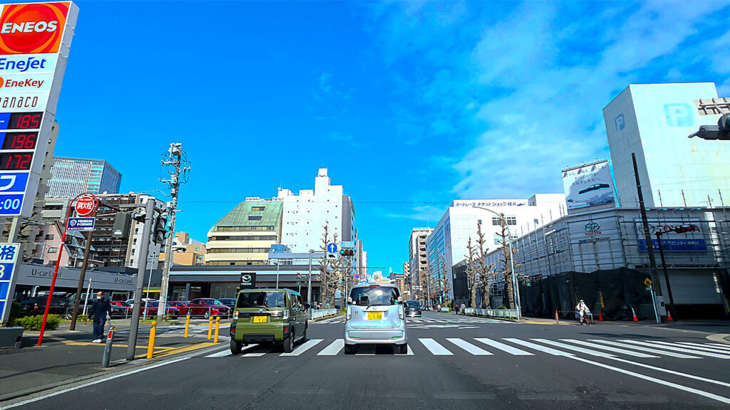 横浜中華街 駐車場入口へ向かう扇町三丁目交差点付近