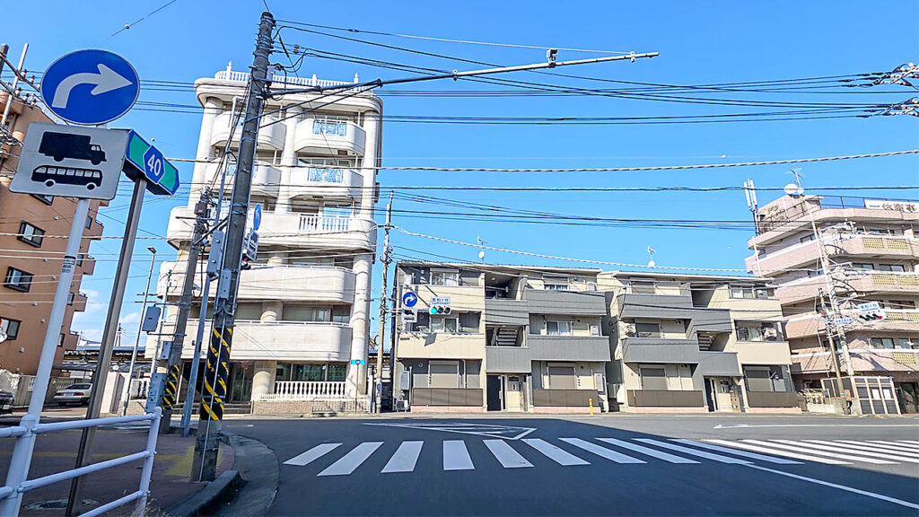東柏ヶ谷交差点付近の道路状況（相鉄ライフさがみ野方面）