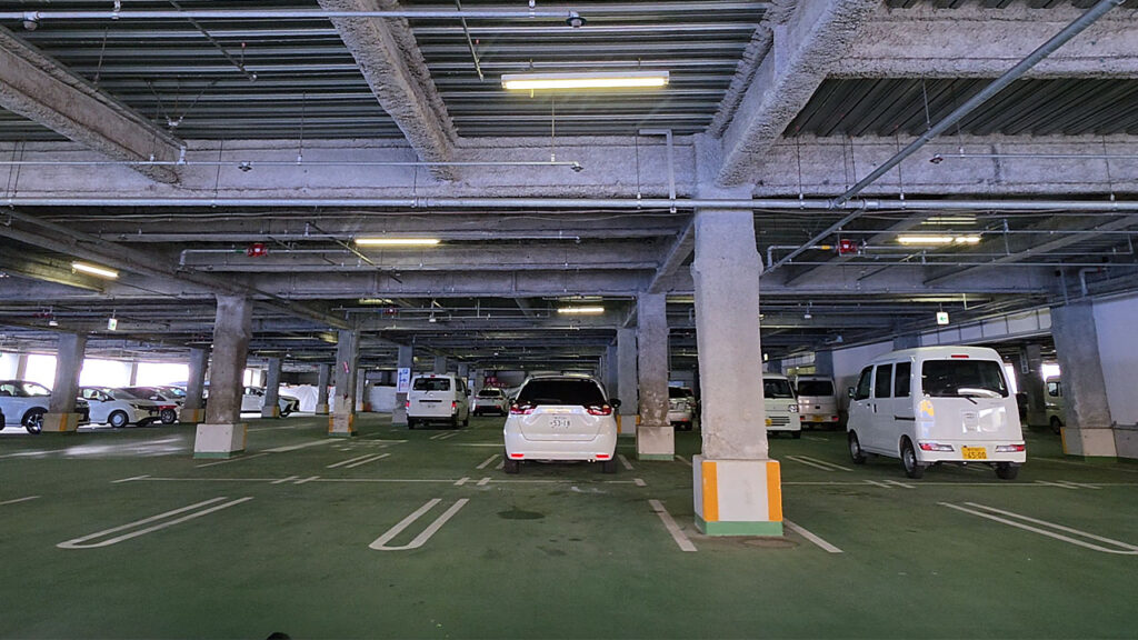 コーナン港北インター店 立体駐車場 3階フロア