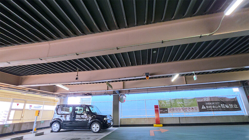 ダイレクトパーク 横浜元町中華街 入口上階案内