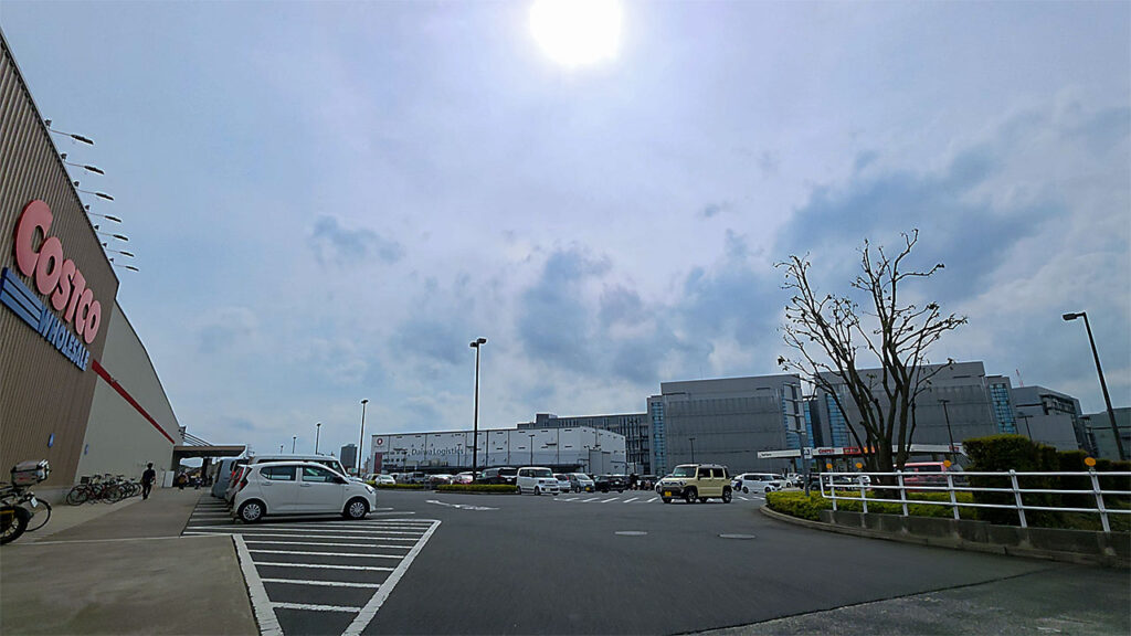 平面駐車場の場内風景