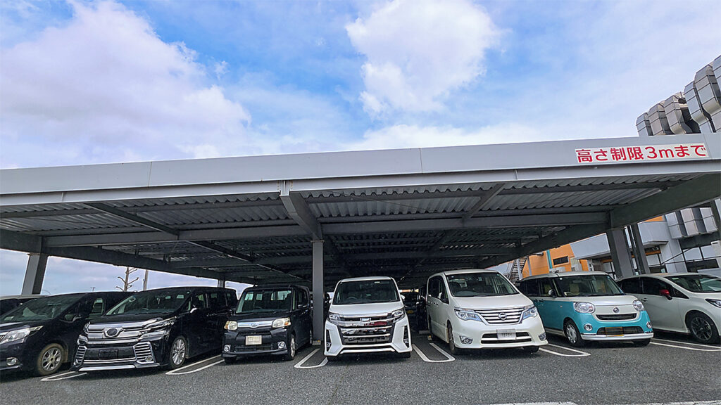 BIG HOP 駐車場入口利用時の駐車位置付近の様子