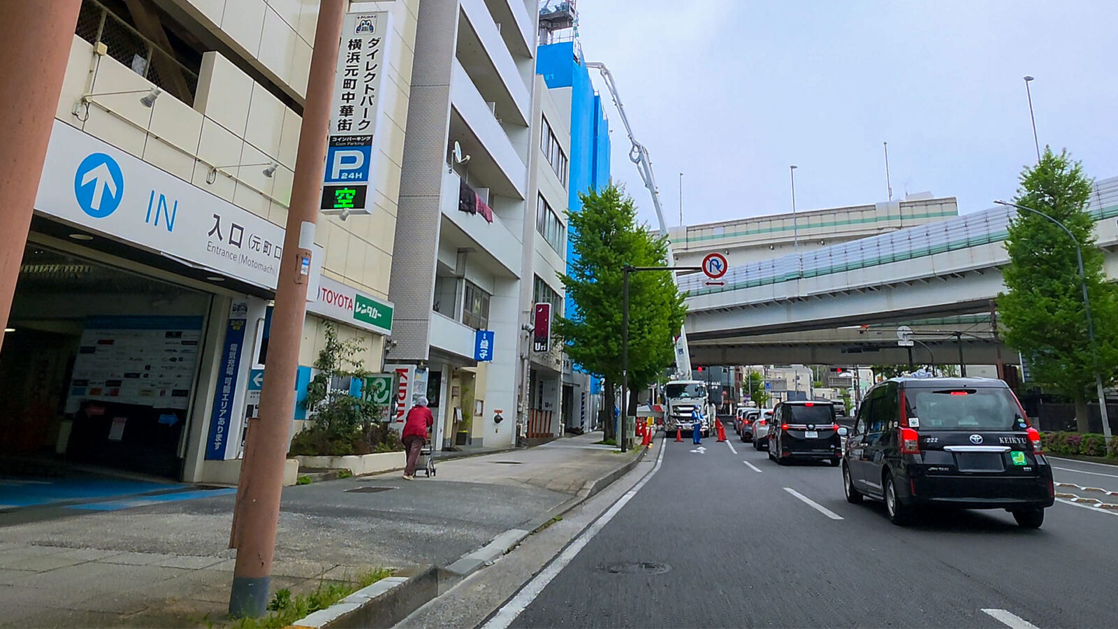 ダイレクトパーク 横浜元町中華街 立体駐車場入口（神奈川県横浜市中区）