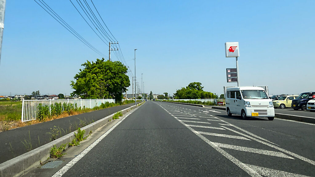 apollostation カードック鷲宮SS付近からイトーヨーカドー アリオ鷲宮店 方面へ向かう道路