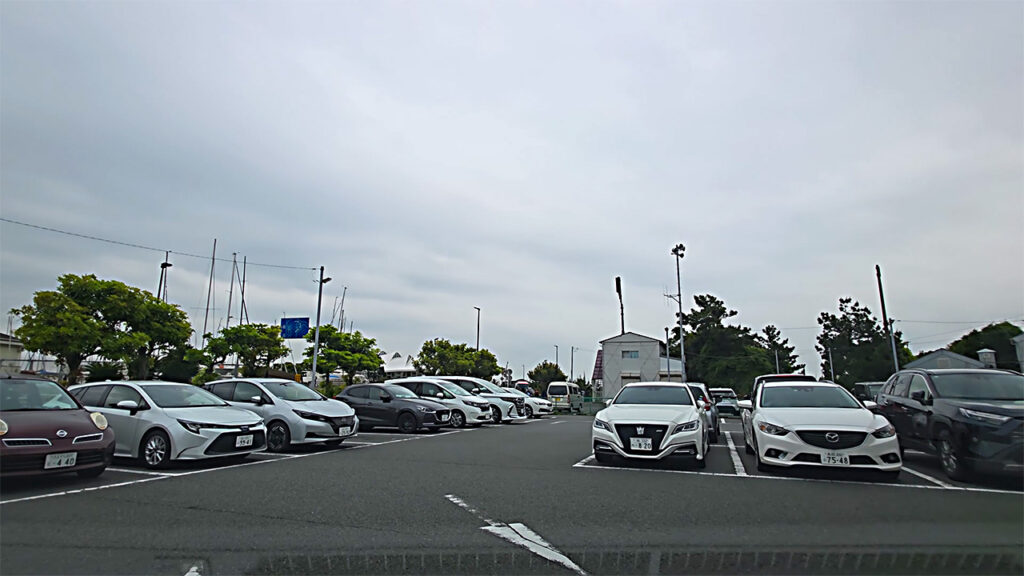 観光協会 江の島駐車場の平面駐車場内の様子