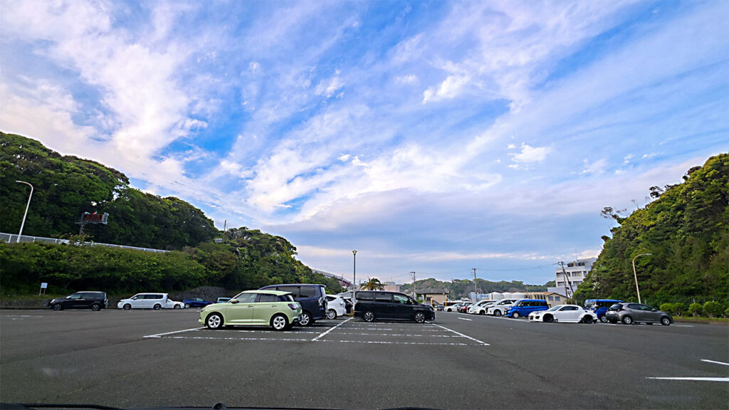 城ヶ島公園第2駐車場の駐車位置から見た場内の様子