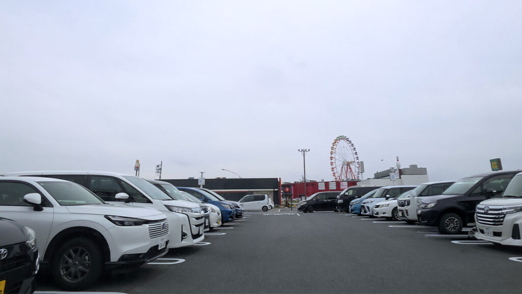 牧の原モア平面駐車場の駐車位置から見た場内の様子