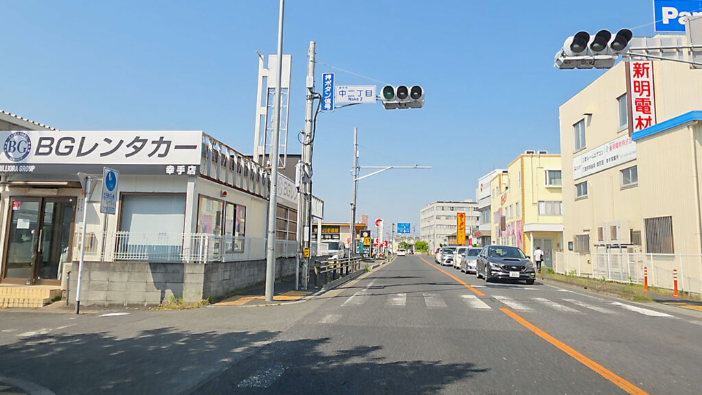 幸手市 中二丁目交差点付近から幸手北モール方面へ向かう道路