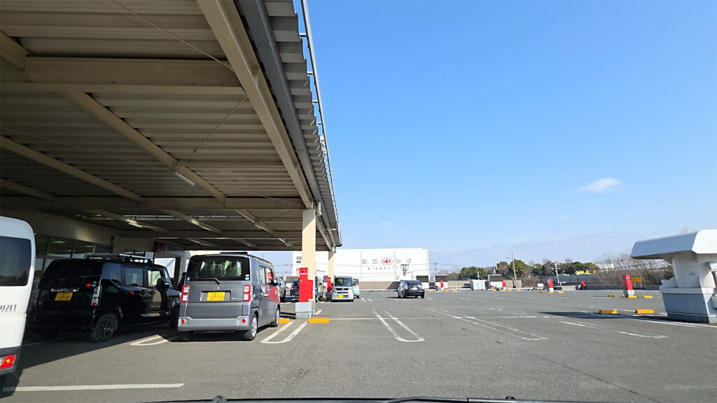 ベイシア鶴ヶ島店屋上駐車場の駐車位置付近の様子